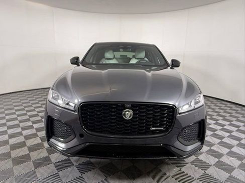 Used 2025 Jaguar F-PACE R-Dynamic S image 9