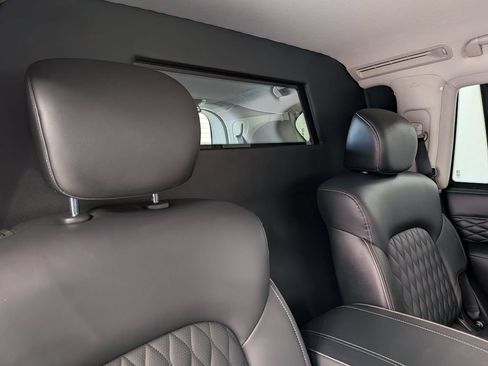 Used 2018 INFINITI QX80 4WD w/ Deluxe Technology Package image 44