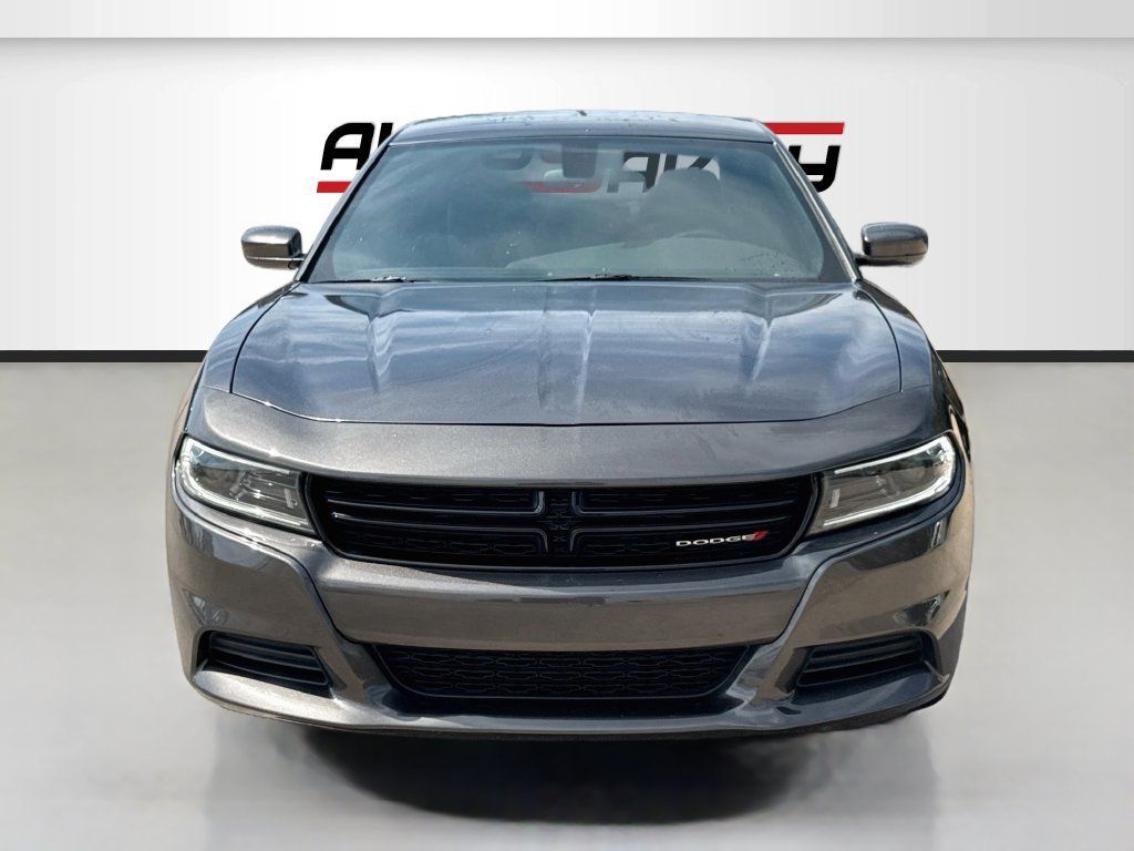 Used 2022 Dodge Charger SXT RWD image 3