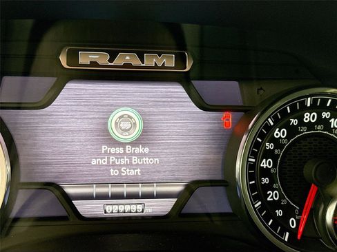 Used 2024 RAM 1500 Laramie image 3