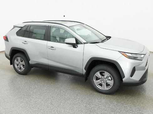Certified 2025 Toyota RAV4 XLE w/ Convenience Package image 15