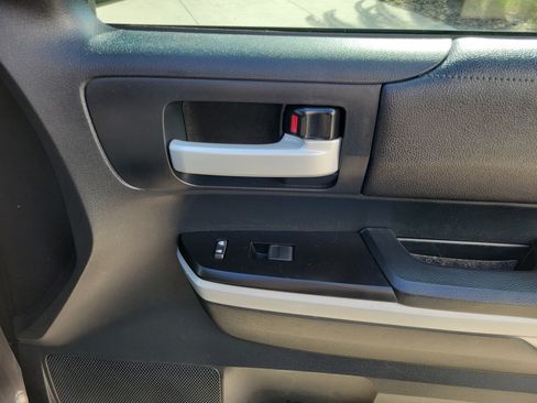 Used 2019 Toyota Tundra SR5 w/ SR5 Upgrade Package RWD image 32