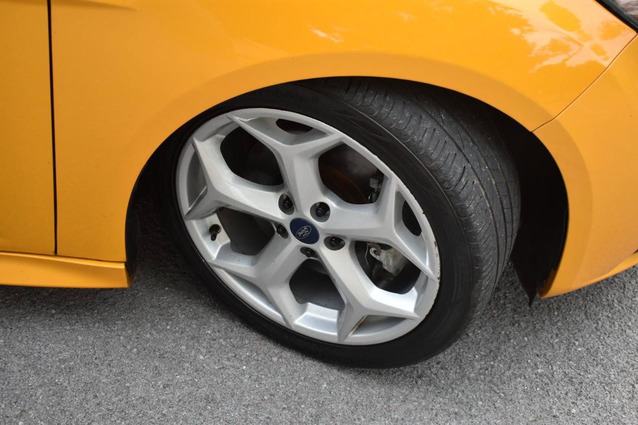 Used 2013 Ford Focus ST FWD image 37