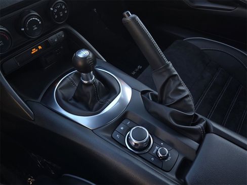 Certified 2023 MAZDA MX-5 Miata Club w/ Brembo/BBS Recaro Package image 21