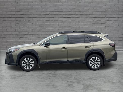 Used 2025 Subaru Outback Premium w/ Popular Package #1A AWD/4WD image 4
