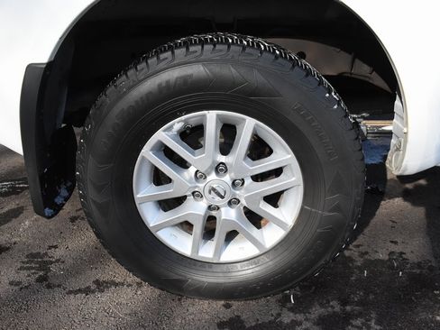 Used 2016 Nissan Frontier SV w/ SV Value Truck Package image 8