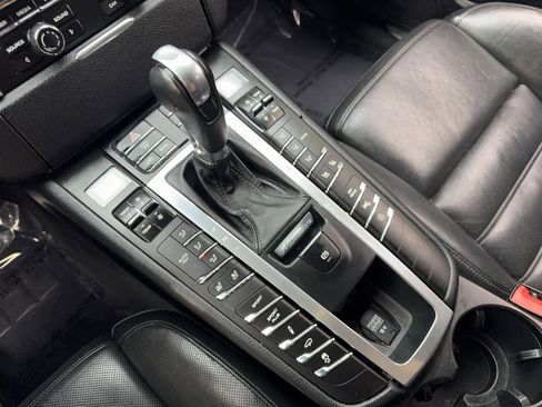Used 2015 Porsche Macan Turbo AWD/4WD image 67