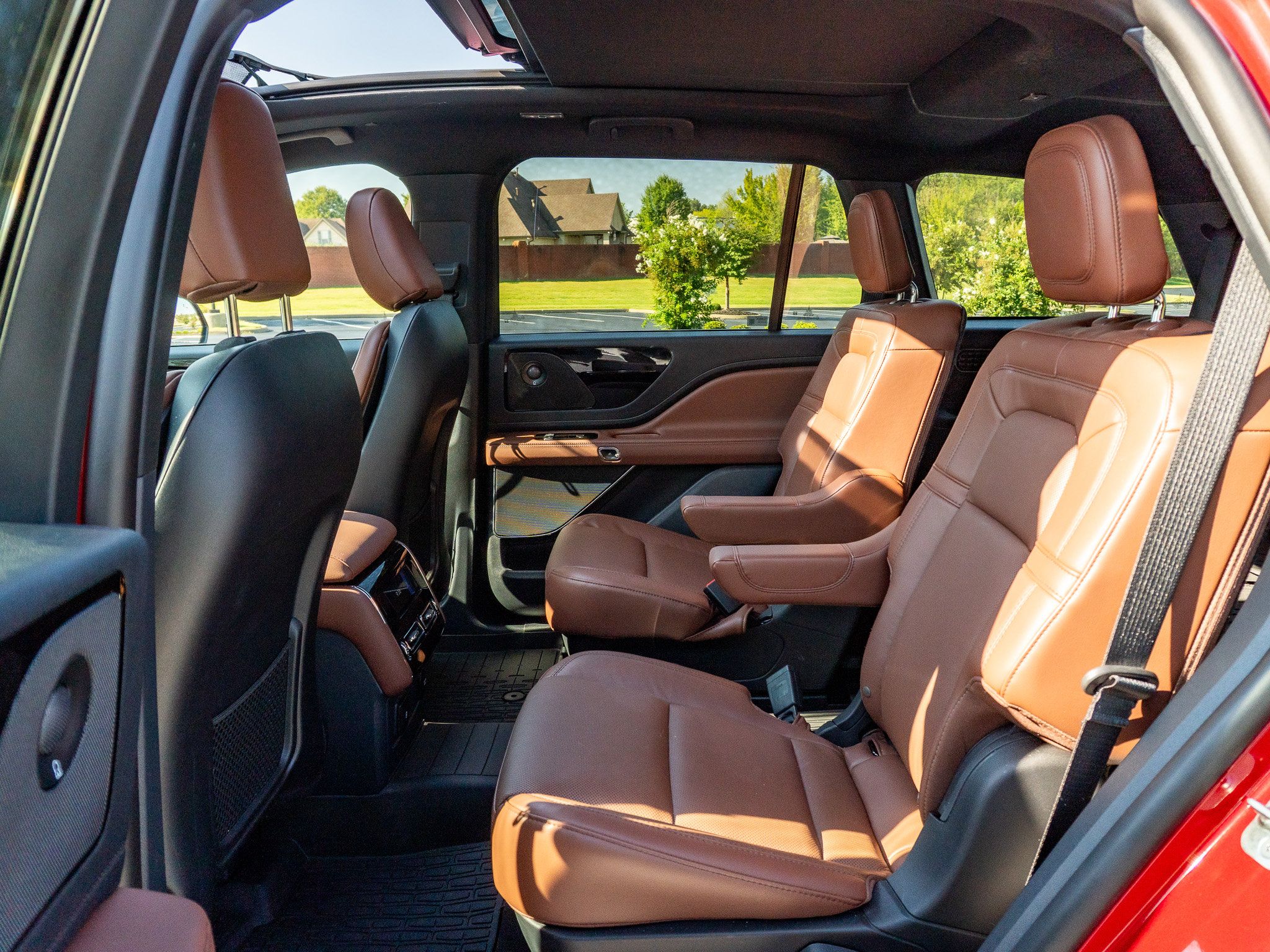 Used 2026 Lincoln Aviator Reserve AWD/4WD image 15
