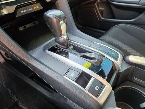 Used 2020 Honda Civic Sport image 24