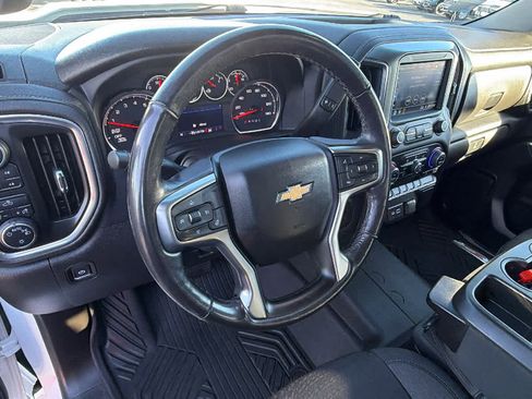 Used 2021 Chevrolet Silverado 1500 LT image 10