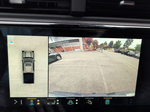 Used 2023 GMC Sierra 1500 Denali Ultimate AWD/4WD image 19