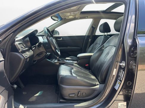 Used 2018 Kia Optima EX w/ Premium Package FWD image 11