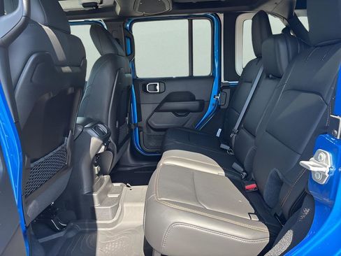 New 2025 Jeep Wrangler Unlimited Rubicon 392 image 29