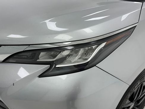 Used 2021 Toyota Sienna LE FWD image 6
