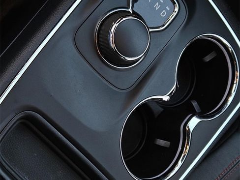 Used 2015 Dodge Durango R/T image 31