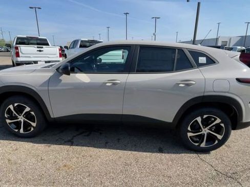 New 2026 Chevrolet Trax RS w/ Driver Confidence Package FWD image 7
