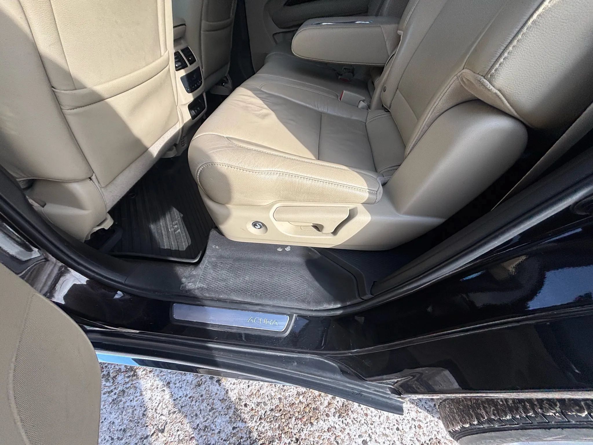 Used 2017 Acura MDX w/ Technology Package AWD/4WD image 32