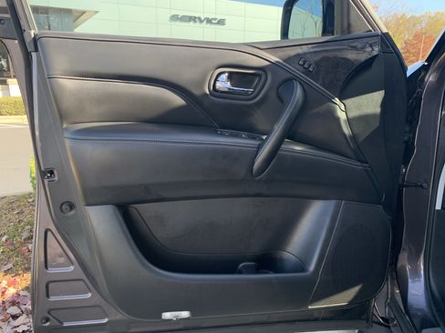 Used 2023 INFINITI QX80 Luxe w/ Cargo Package image 14