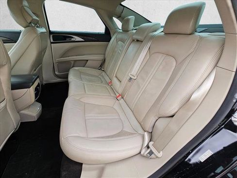 Used 2019 Lincoln MKZ Reserve FWD image 17