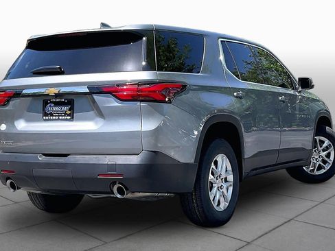 Used 2023 Chevrolet Traverse LS w/ Safety Package image 13