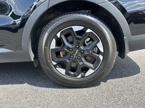 Used 2024 Kia Sorento S FWD image 22