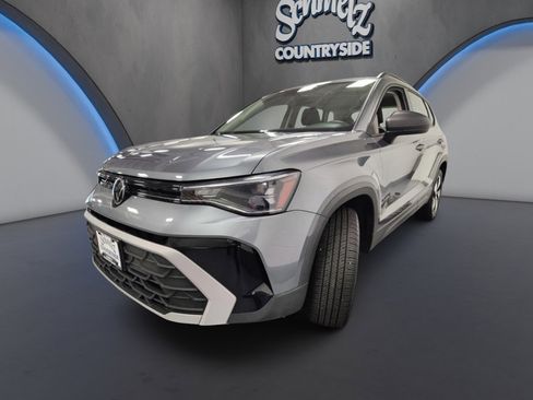 Used 2025 Volkswagen Taos S AWD/4WD image 9