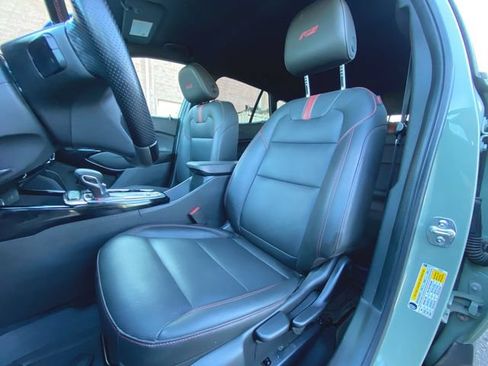 Used 2024 Chevrolet Trax RS w/ Driver Confidence Package FWD image 18