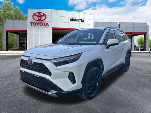 Certified 2022 Toyota RAV4 SE image 25