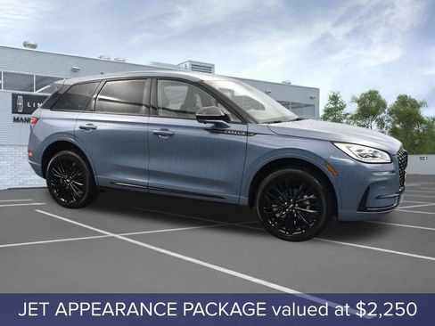 New 2025 Lincoln Corsair Reserve w/ Jet Appearance Package image 3