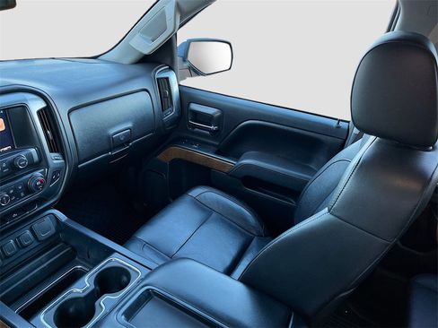 Used 2015 Chevrolet Silverado 1500 LTZ image 20