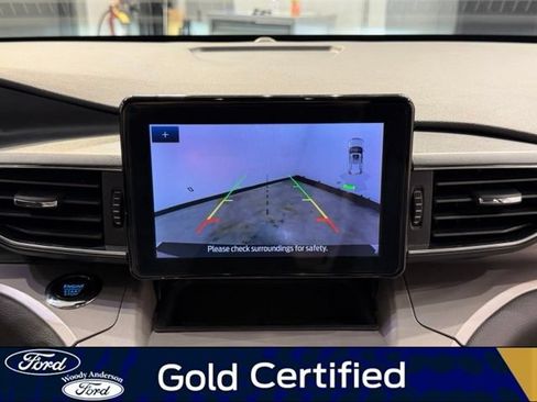 Certified 2024 Ford Explorer XLT w/ Equipment Group 202A RWD image 15