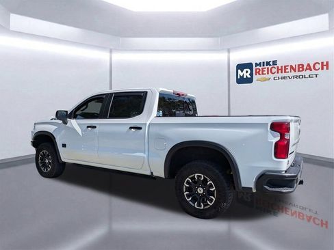 Used 2023 Chevrolet Silverado 1500 ZR2 w/ Technology Package AWD/4WD image 5
