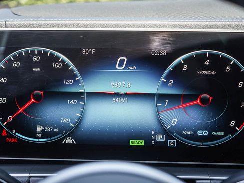 Used 2021 Mercedes-Benz GLS 450 4MATIC image 21