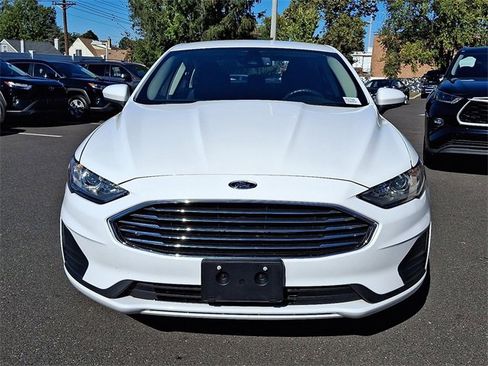 Used 2020 Ford Fusion SE image 2