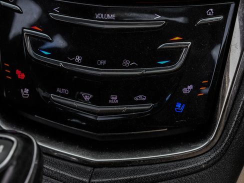 Used 2018 Cadillac CTS Luxury image 31