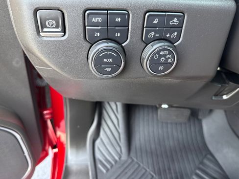 Used 2023 Chevrolet Silverado 1500 LT Trail Boss w/ LT Trail Boss Premium Package AWD/4WD image 26