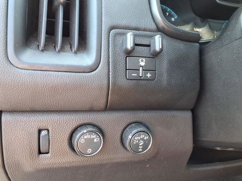 Used 2022 Chevrolet Colorado ZR2 AWD/4WD image 15
