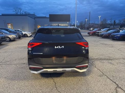 Used 2023 Kia Sportage EX image 5