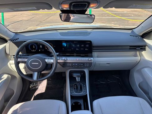 Used 2025 Hyundai Kona SEL image 33