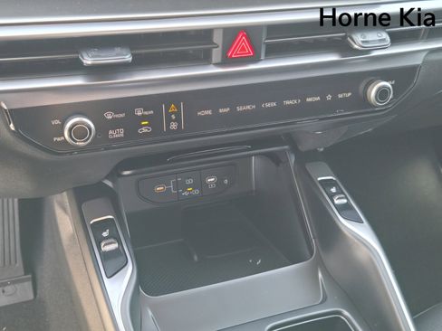 New 2025 Kia Sorento EX image 16