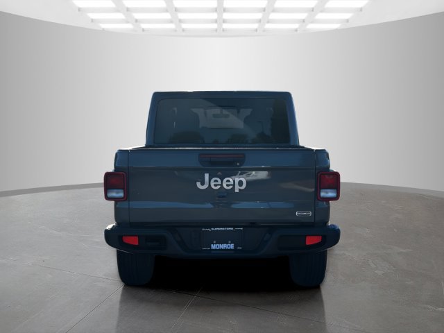 Certified 2023 Jeep Gladiator Overland AWD/4WD image 6