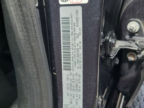 Used 2019 RAM 1500 Laramie AWD/4WD image 28