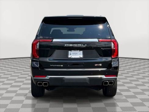 Used 2026 GMC Yukon XL Denali w/ Sun & Power Step Package AWD/4WD image 6