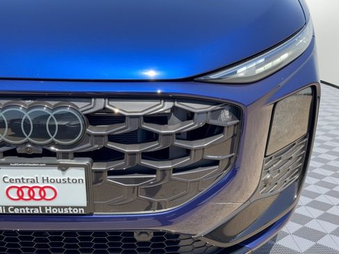 New 2026 Audi Q3 quattro 2.0T AWD/4WD image 12