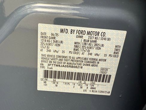 New 2025 Ford Maverick XLT w/ XLT Luxury Package image 16