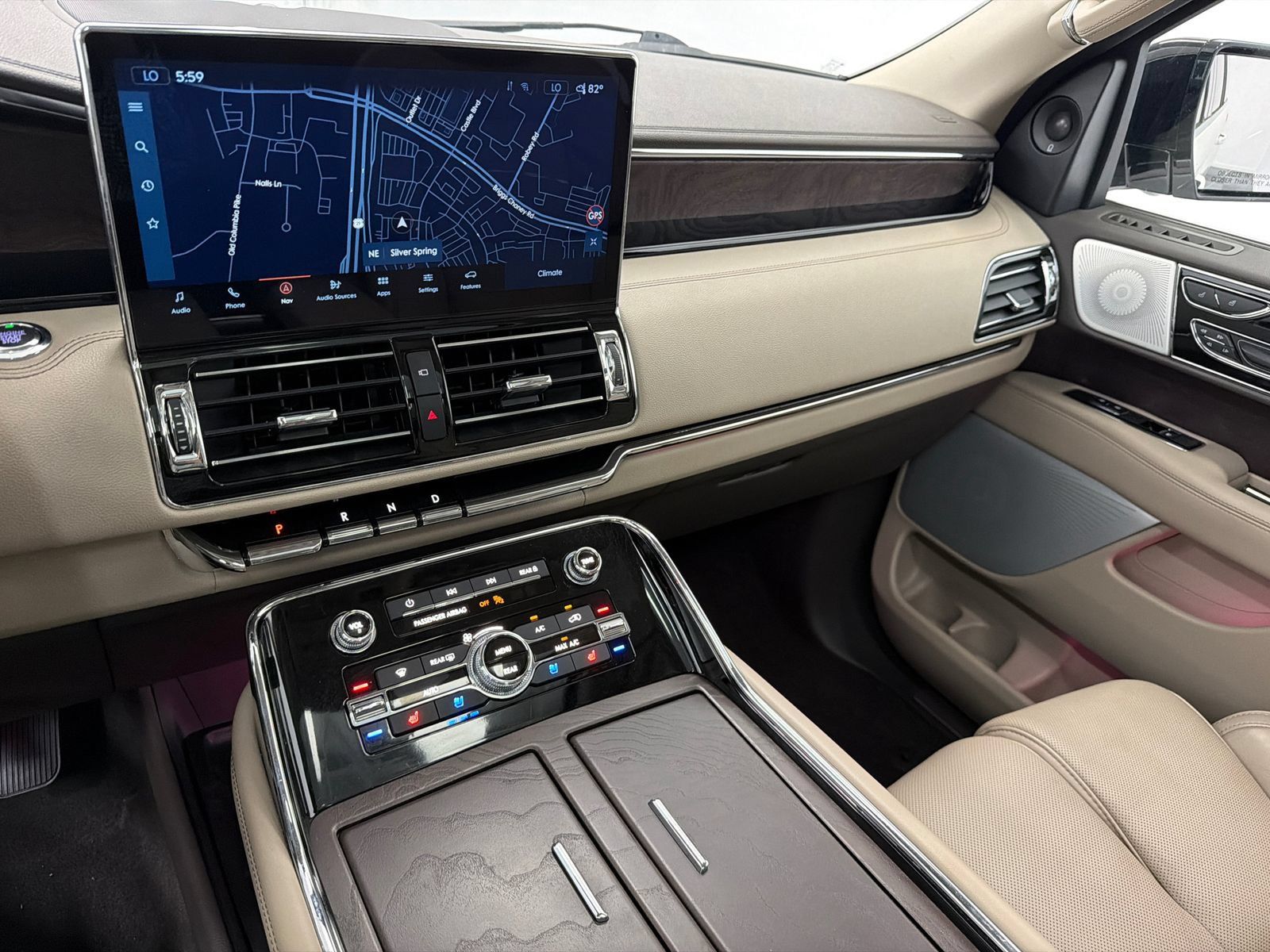 Certified 2023 Lincoln Navigator Reserve AWD/4WD image 27