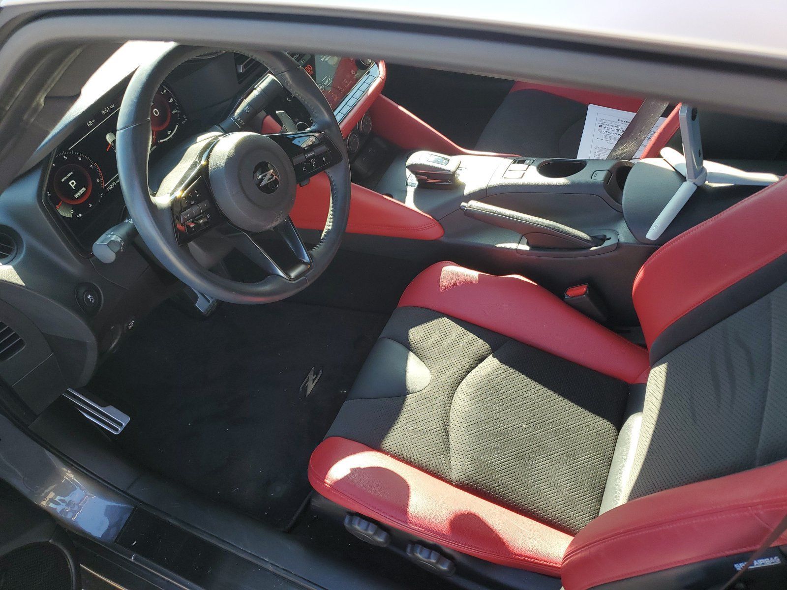 Used 2025 Nissan Z Performance w/ Floor Mat Package RWD image 9