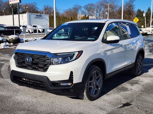 Certified 2023 Honda Passport EX-L image 2