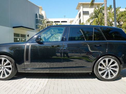 Used 2023 Land Rover Range Rover Long Wheelbase Autobiography AWD/4WD image 12