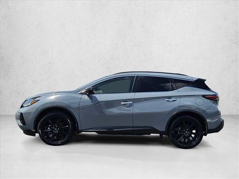 Used 2023 Nissan Murano SV w/ SV Midnight Edition Package FWD image 9